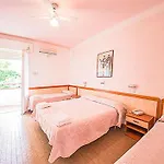 Rosa Szálloda 3*