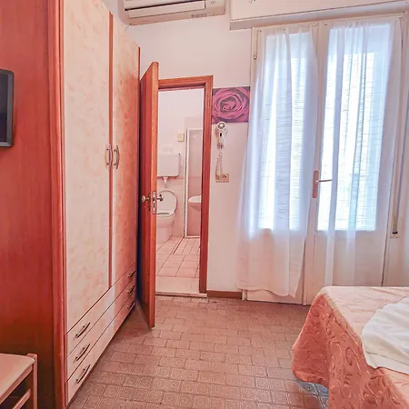 Rosa 3* Гаттео-а-Маре