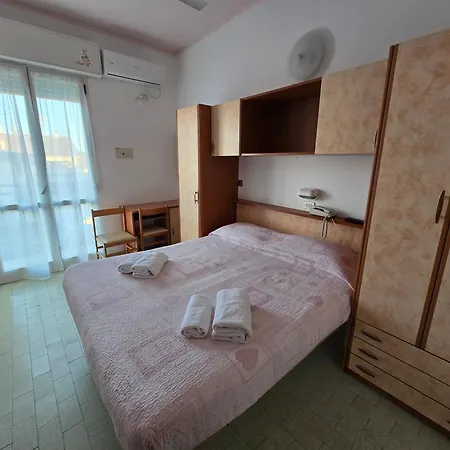 Rosa ホテル ガッテーオ・ア・マーレ