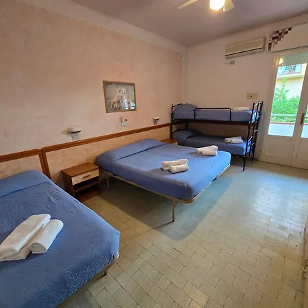 Rosa ホテル ガッテーオ・ア・マーレ