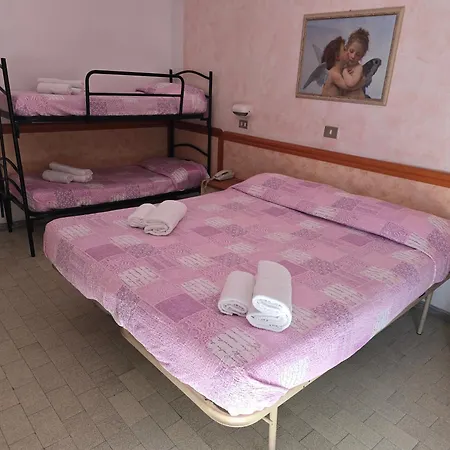 Rosa ホテル ガッテーオ・ア・マーレ