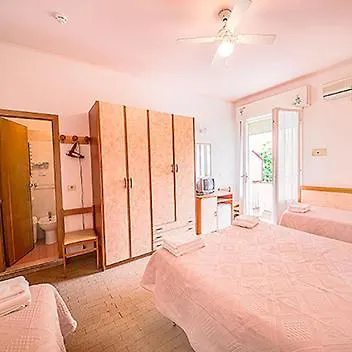 Rosa מלון גאטאו א מארה